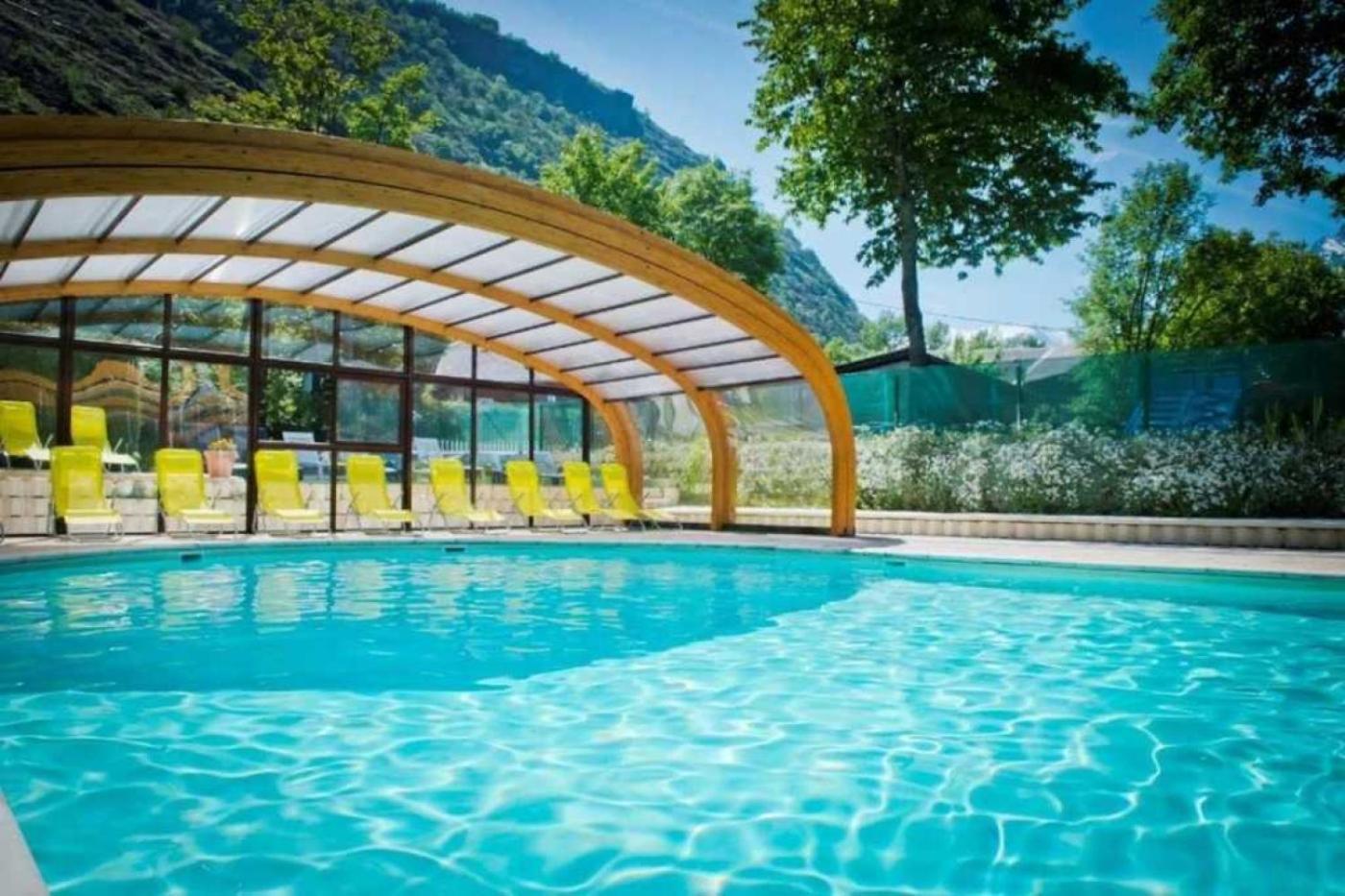 Camping 5 Etoiles - Piscine - Eeceff Le Bourg-dʼOisans 외부 사진